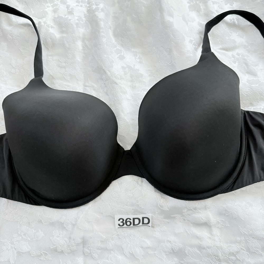 Victoria’s Secret T Shirt Lined Sexy Dream Angels Bra